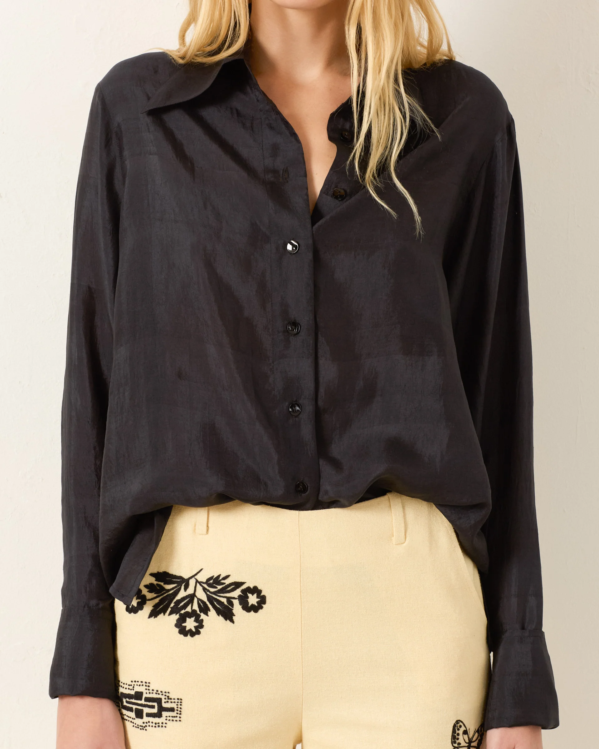 Dana Onyx Silk Shirt - Image 4