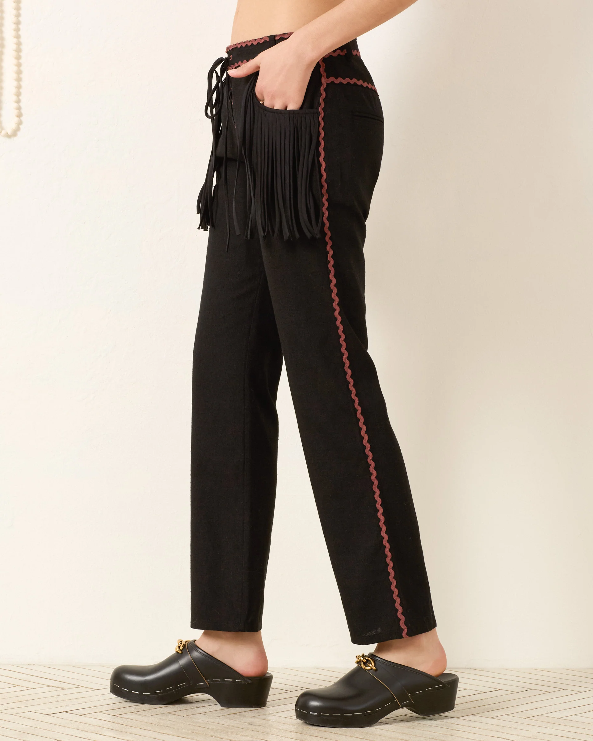 Ezra Noir Rein Pant - Image 3