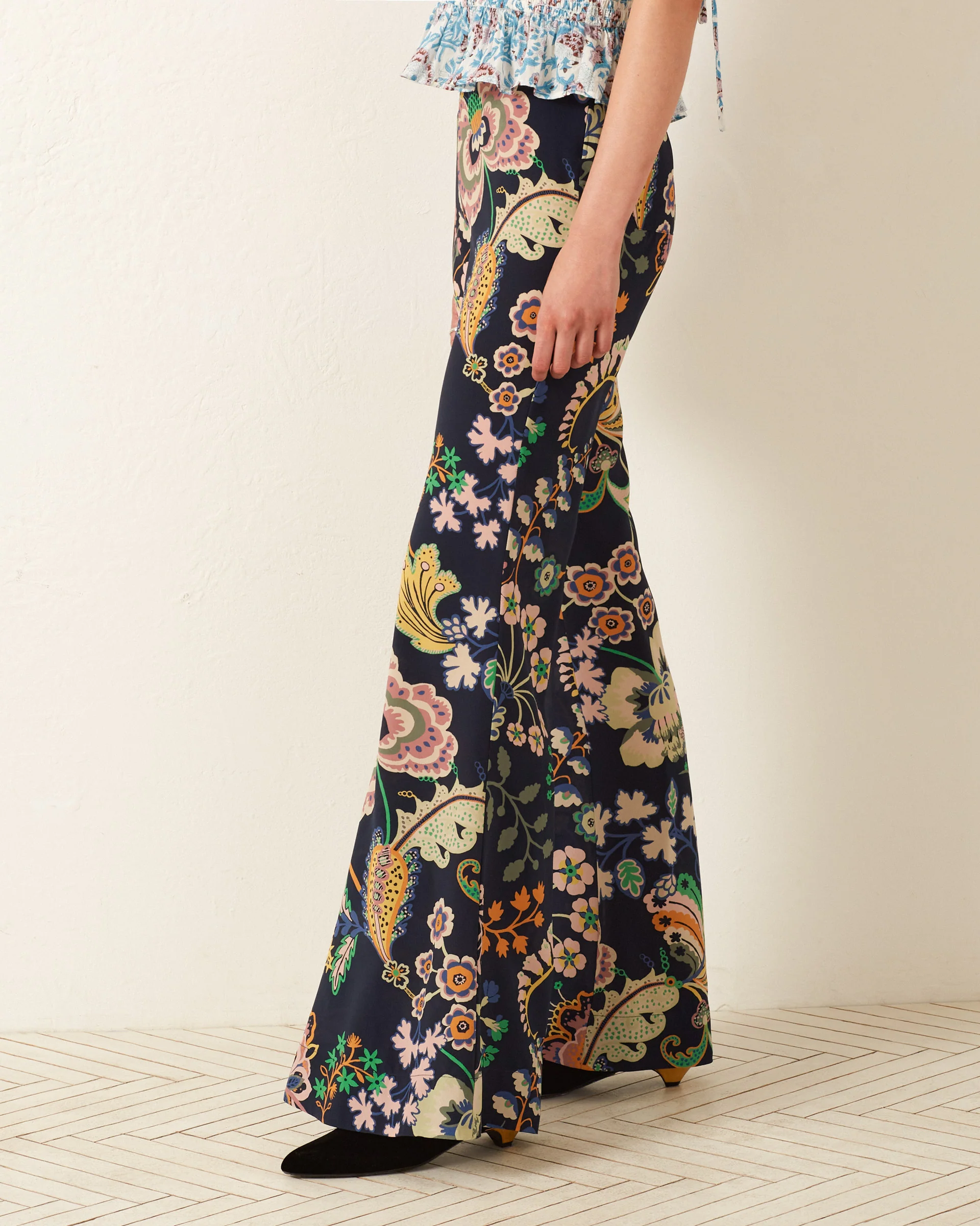 Farah Desert Flower Pant - Image 3