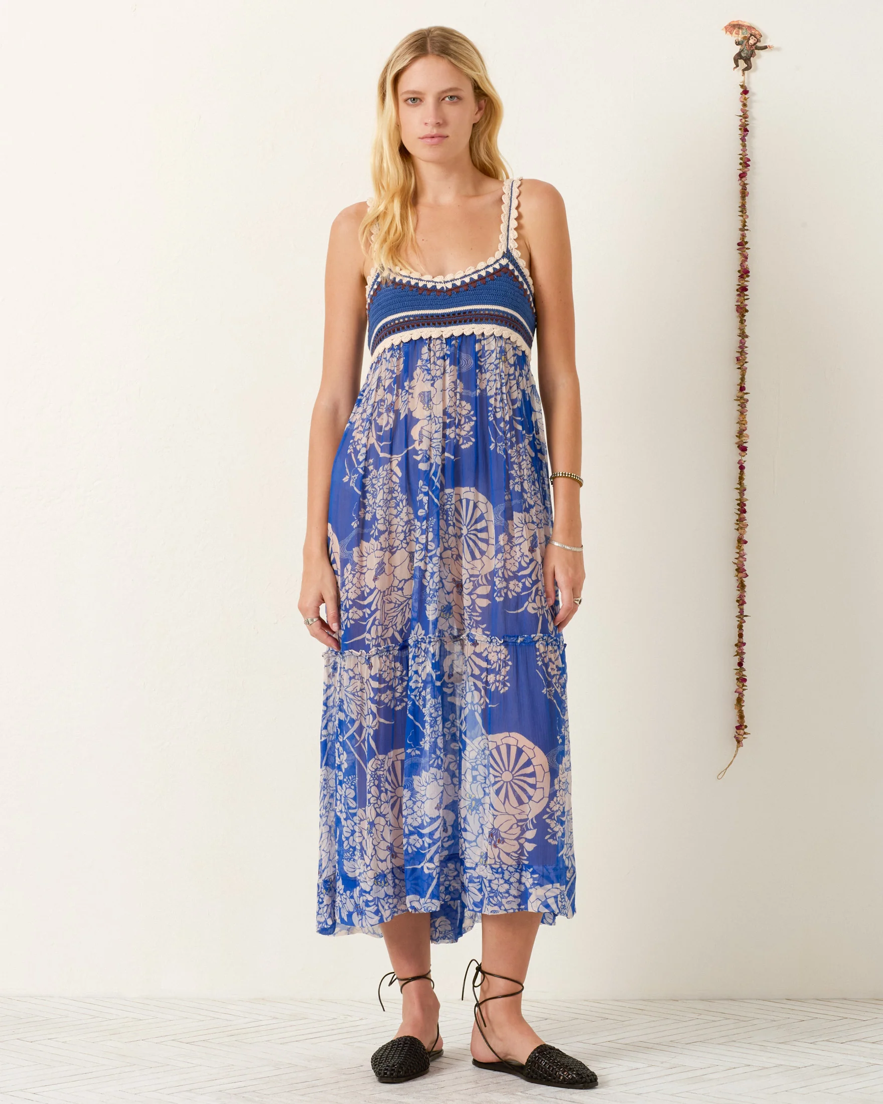 Victoria Royal Spoke Dress